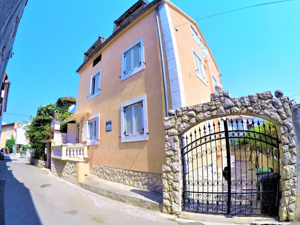 Orange City Apartment'S Repic Biograd Na Moru Exteriér fotografie