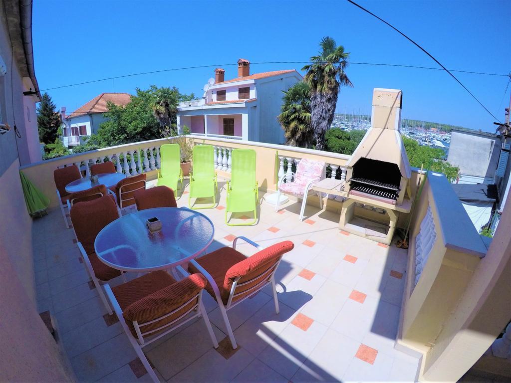 Orange City Apartment'S Repic Biograd Na Moru Exteriér fotografie